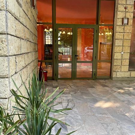 Amadina Garden Hotel Lozenec Kültér fotó
