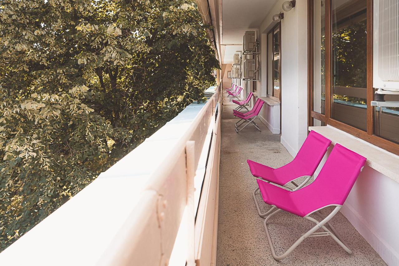 Amadina Garden Hotel Lozenec Kültér fotó