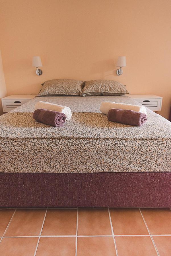 Amadina Garden Hotel Lozenec Kültér fotó