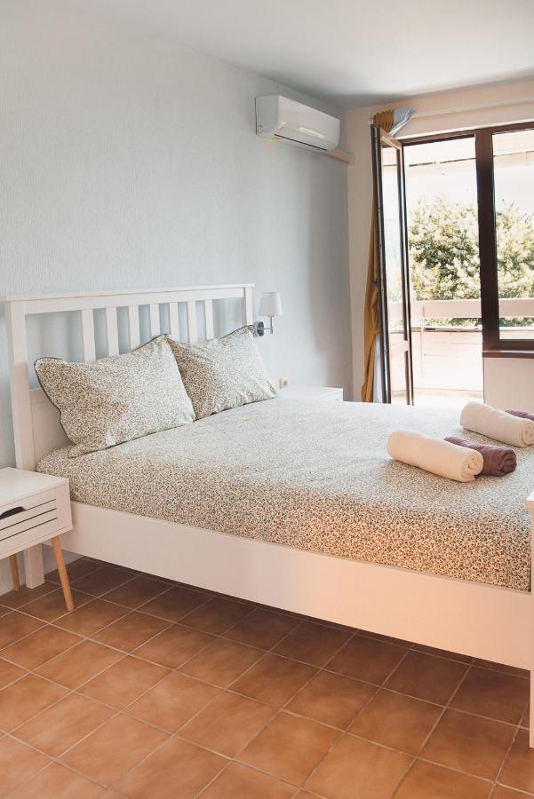 Amadina Garden Hotel Lozenec Kültér fotó