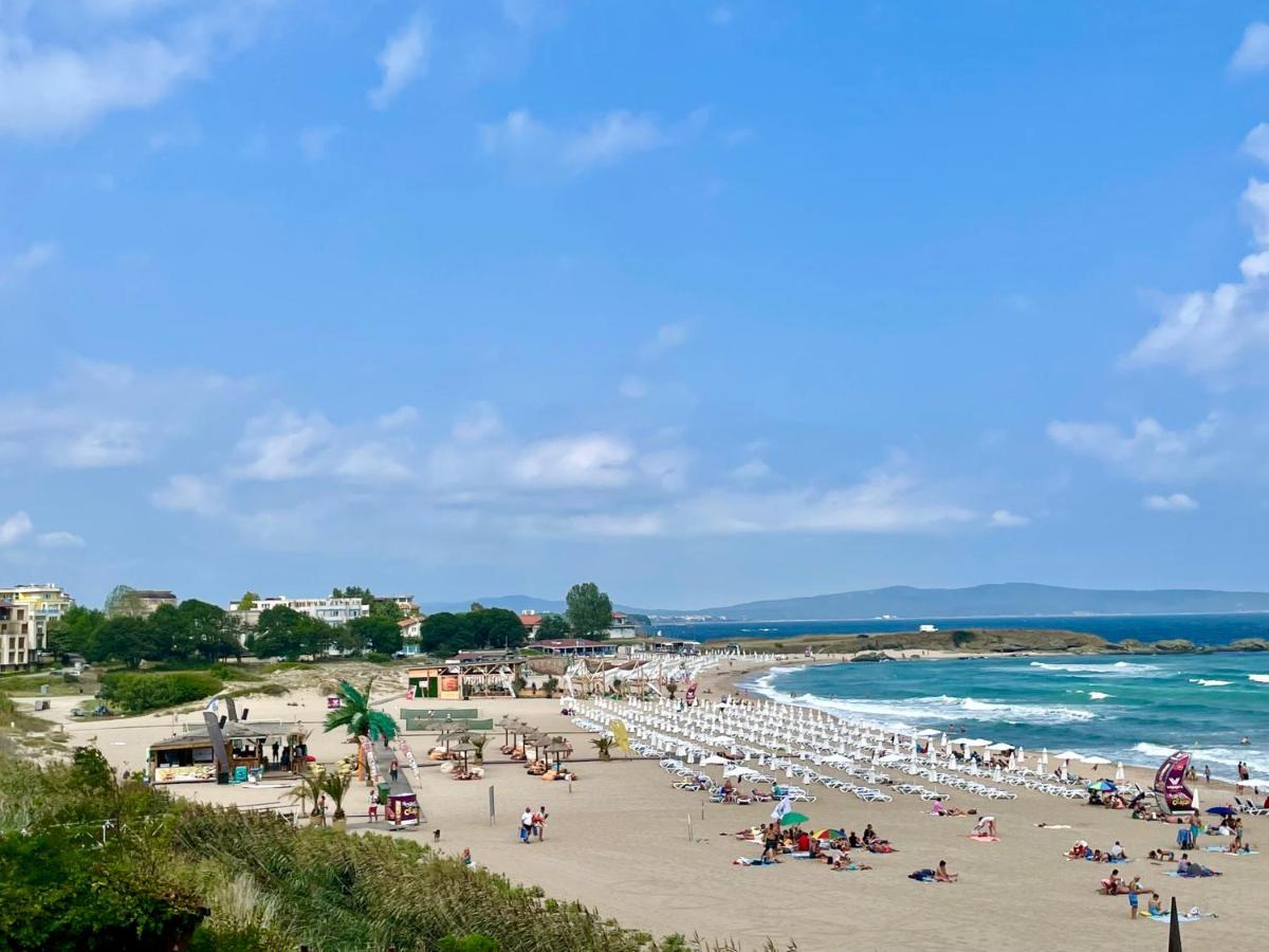 Amadina Garden Hotel Lozenec Kültér fotó