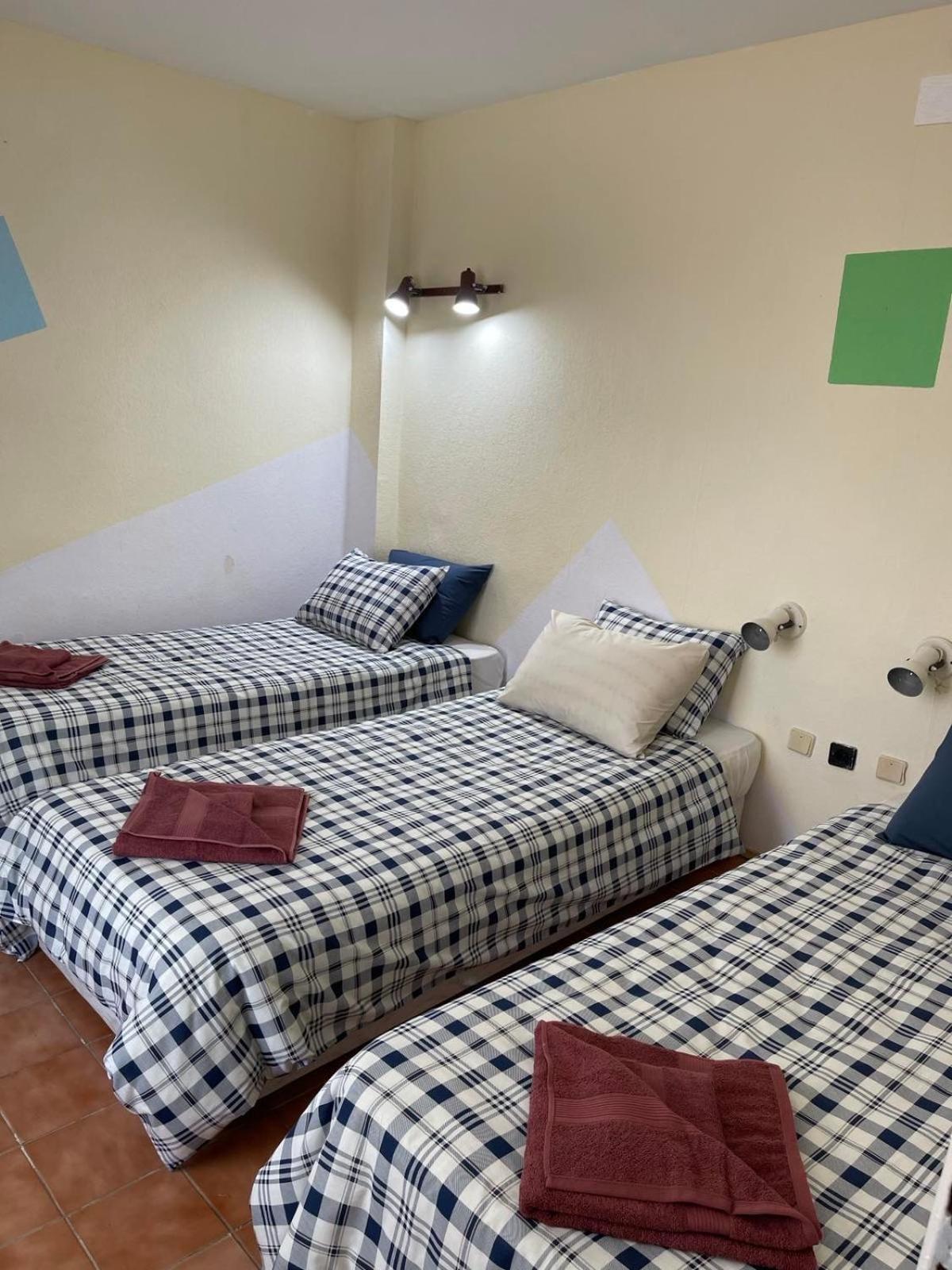 Amadina Garden Hotel Lozenec Szoba fotó